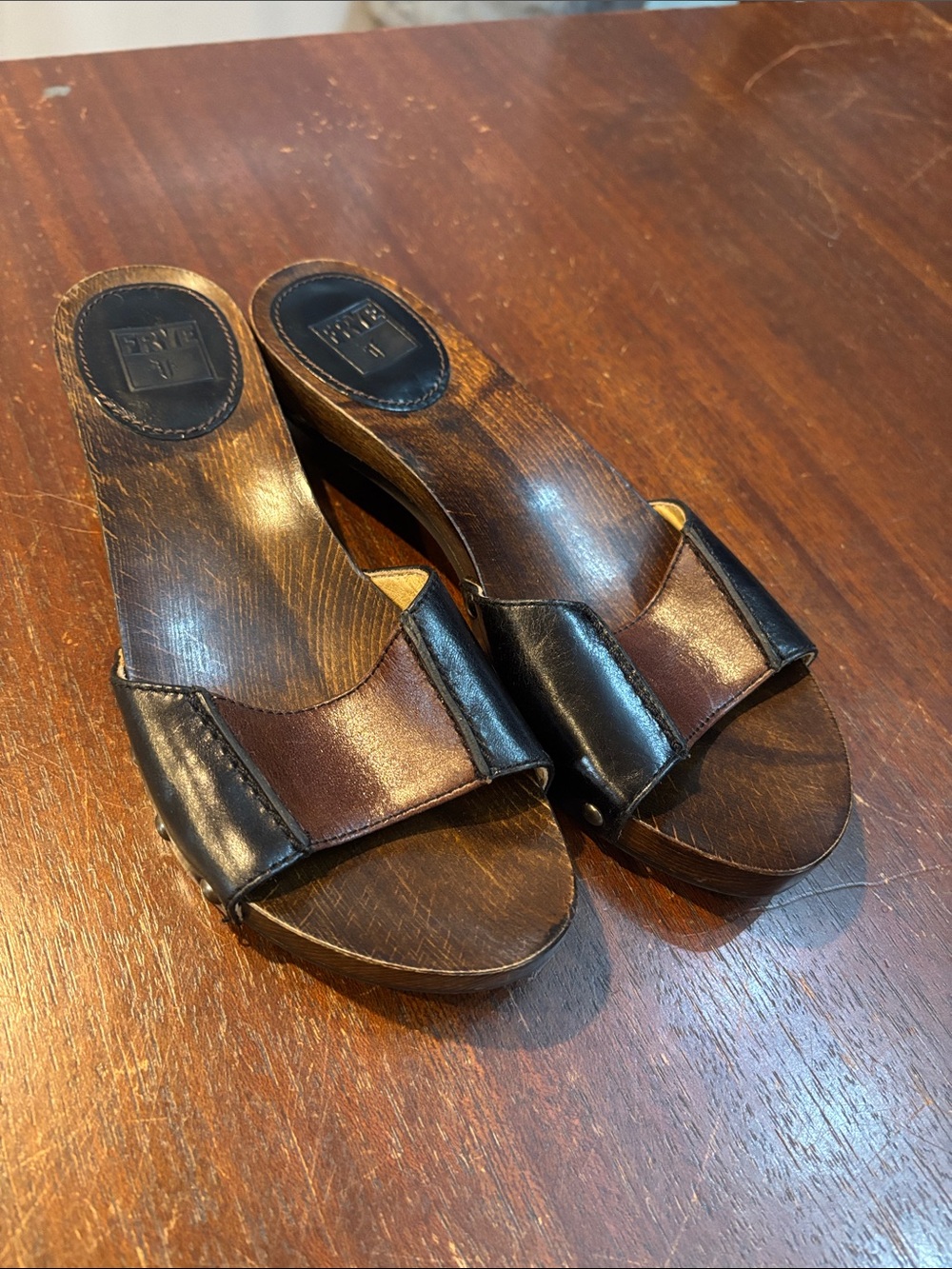 Frye Ellie Black and Brown Leather Slide Sandals